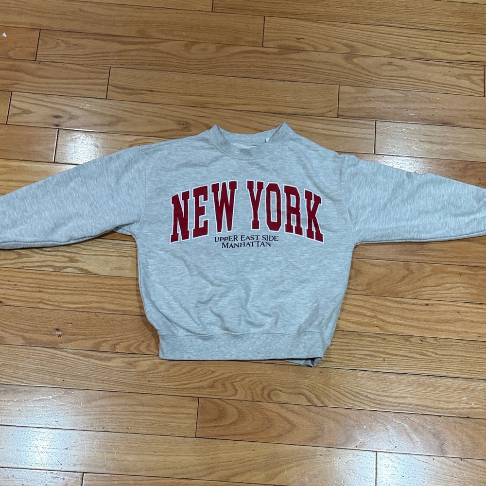 Gray New York Print Sweater